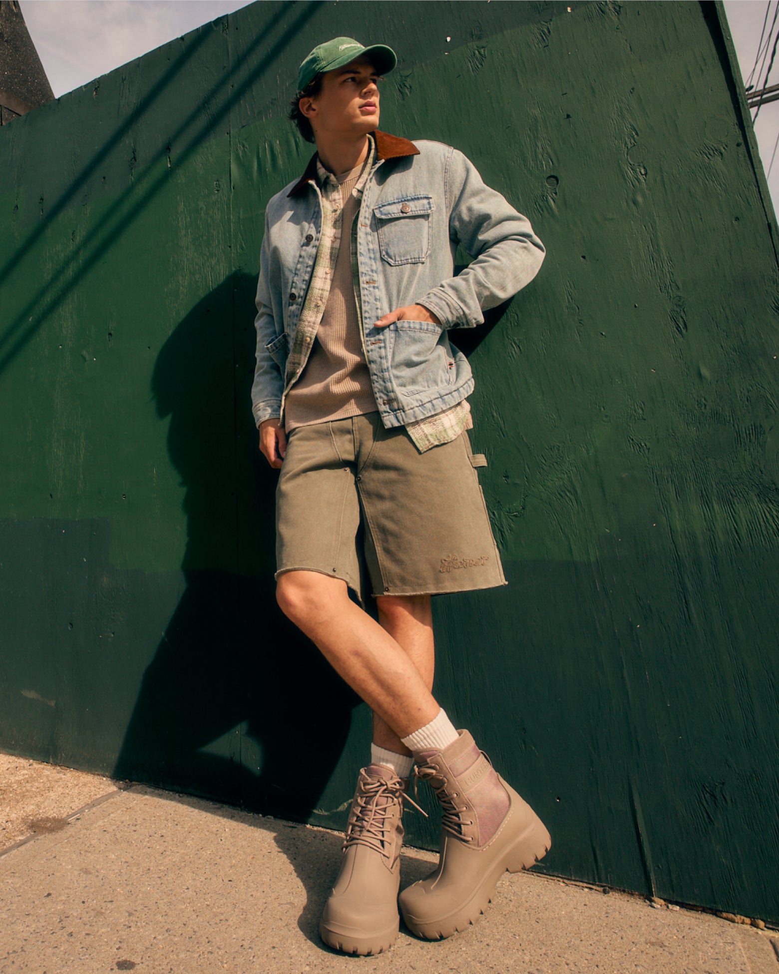 Promotional banner for men's back to campus footwear