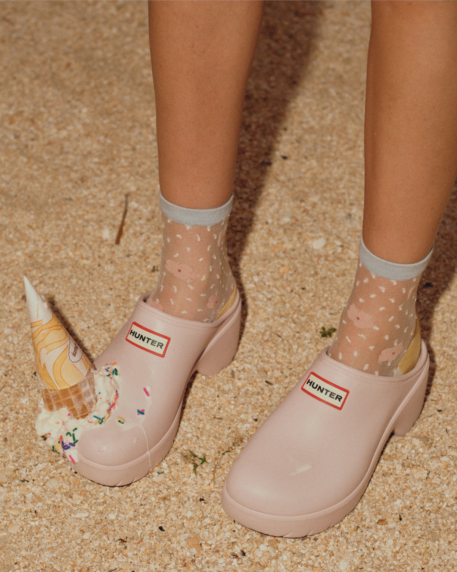 Women’s Anika Slip-On Casual Clogs in pink