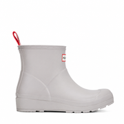 Grey PLAY boot with adjusted white spacing